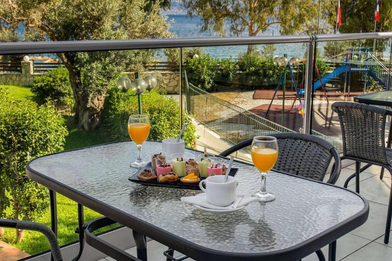 Evia Riviera Resort Амарінтос Екстер'єр фото