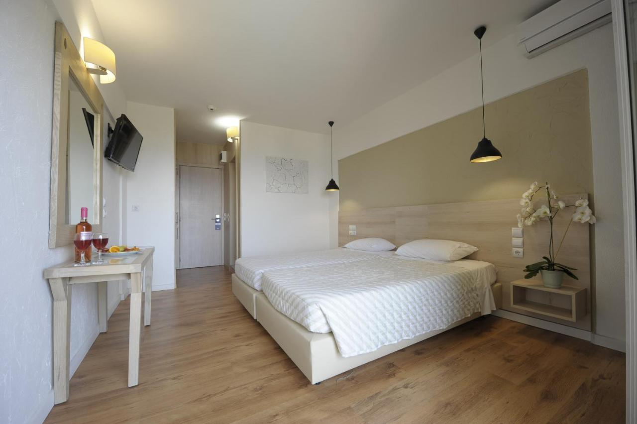 Evia Riviera Resort Амарінтос Екстер'єр фото